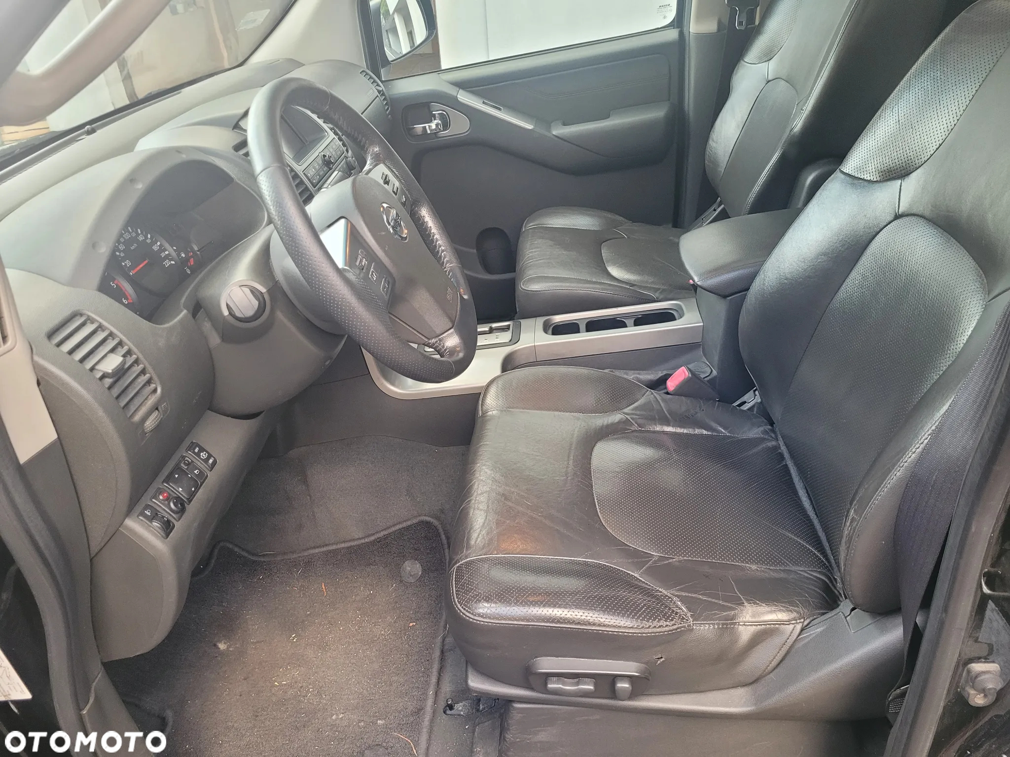 Nissan Navara DPF Autm Platinum - 16