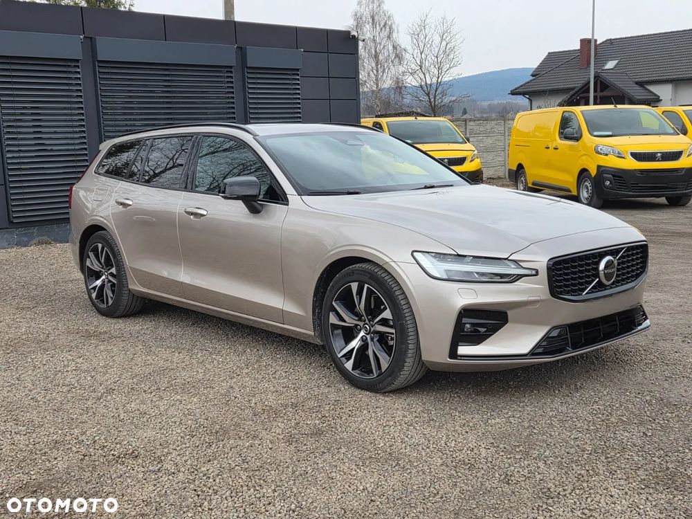 Volvo V60 B4 B DKG Ultra Dark - 3