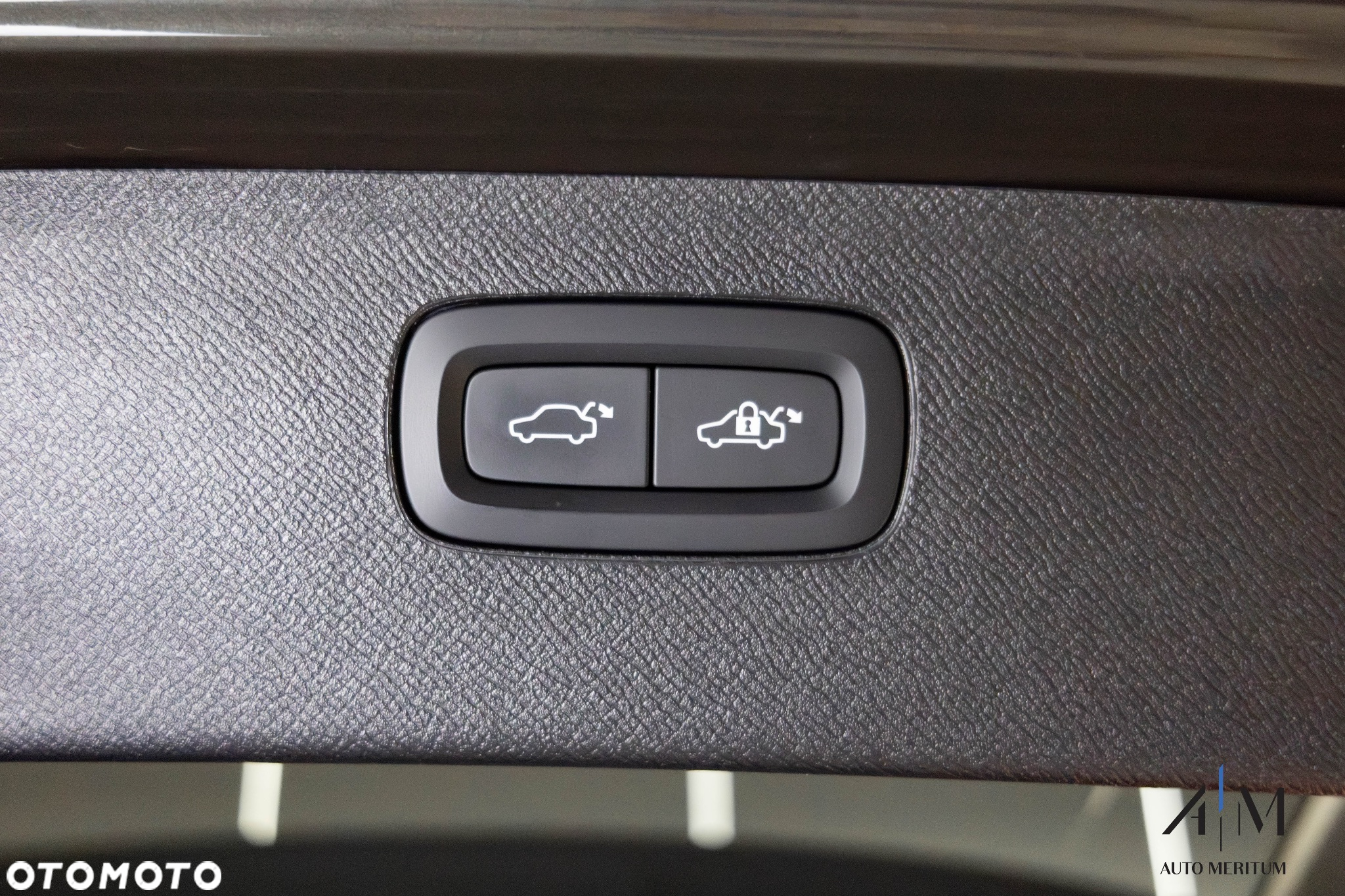 Volvo XC 90 B5 D AWD Ultimate Dark - 38