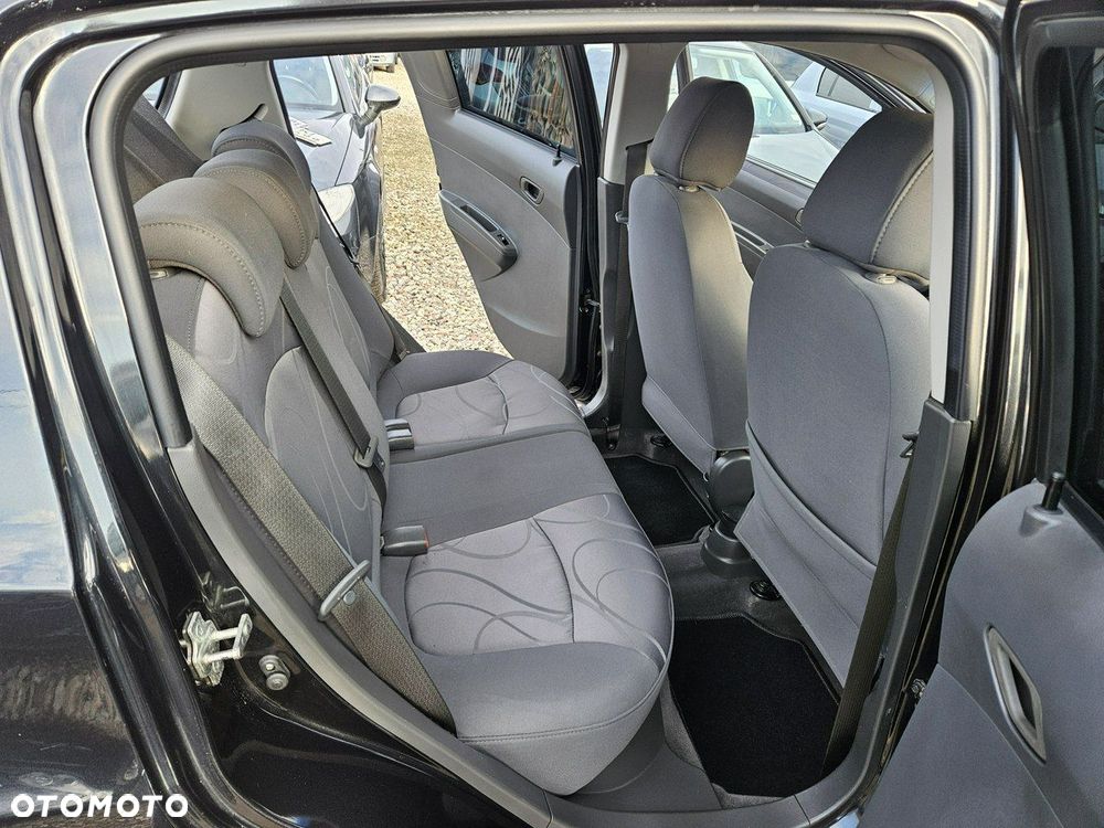 Chevrolet Spark - 11