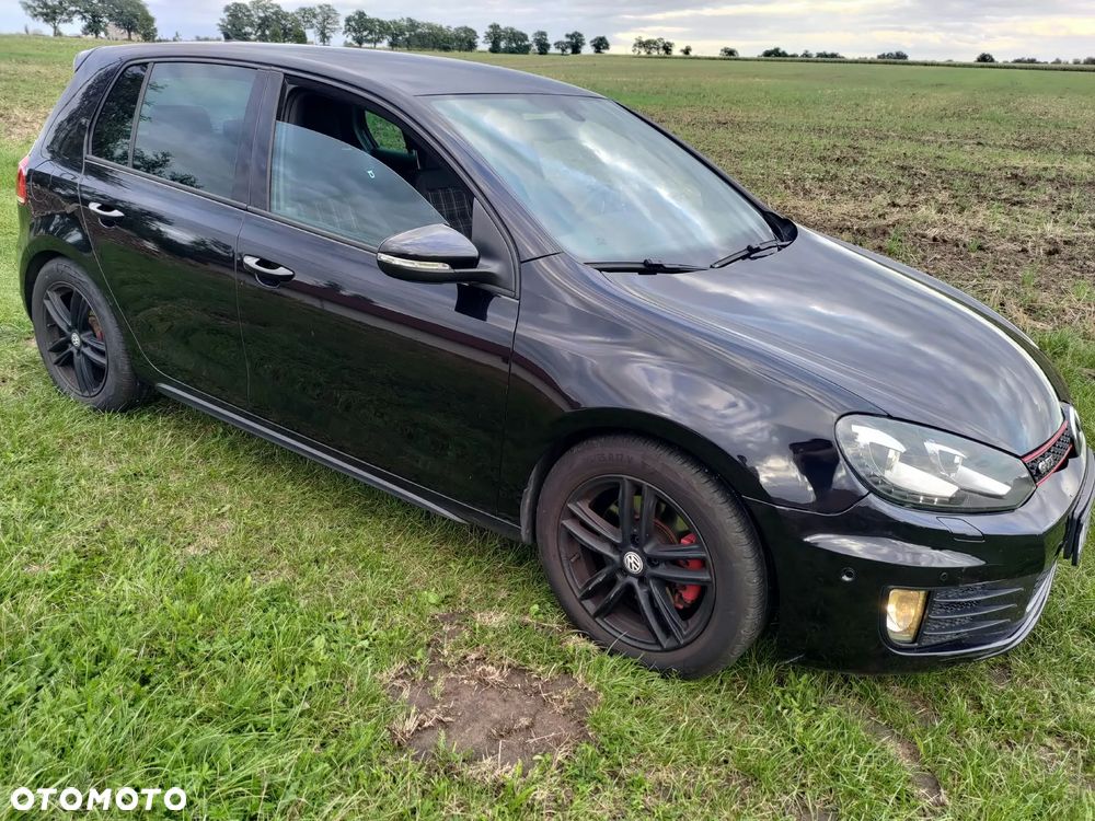 Volkswagen Golf - 5