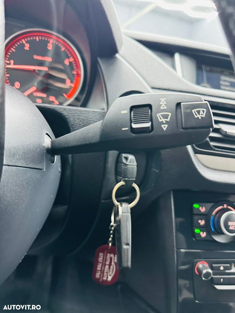 BMW X1 xDrive18d Sport Line - 27