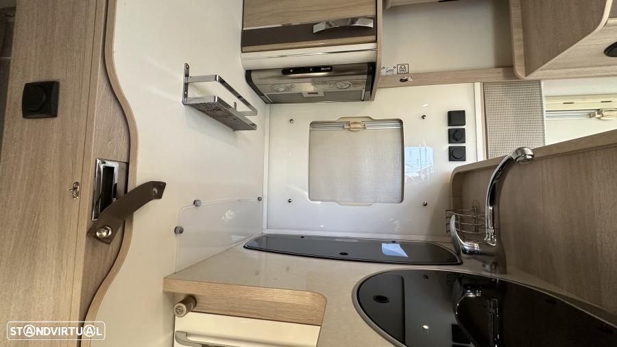 Rapido Serie 6F 680 FF C.central e basculante - 38