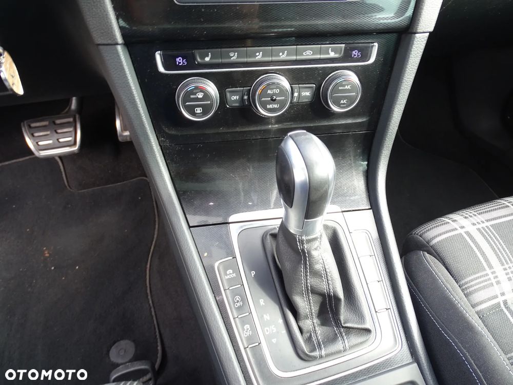 Volkswagen Golf 2.0 TDI BMT GTD - 35