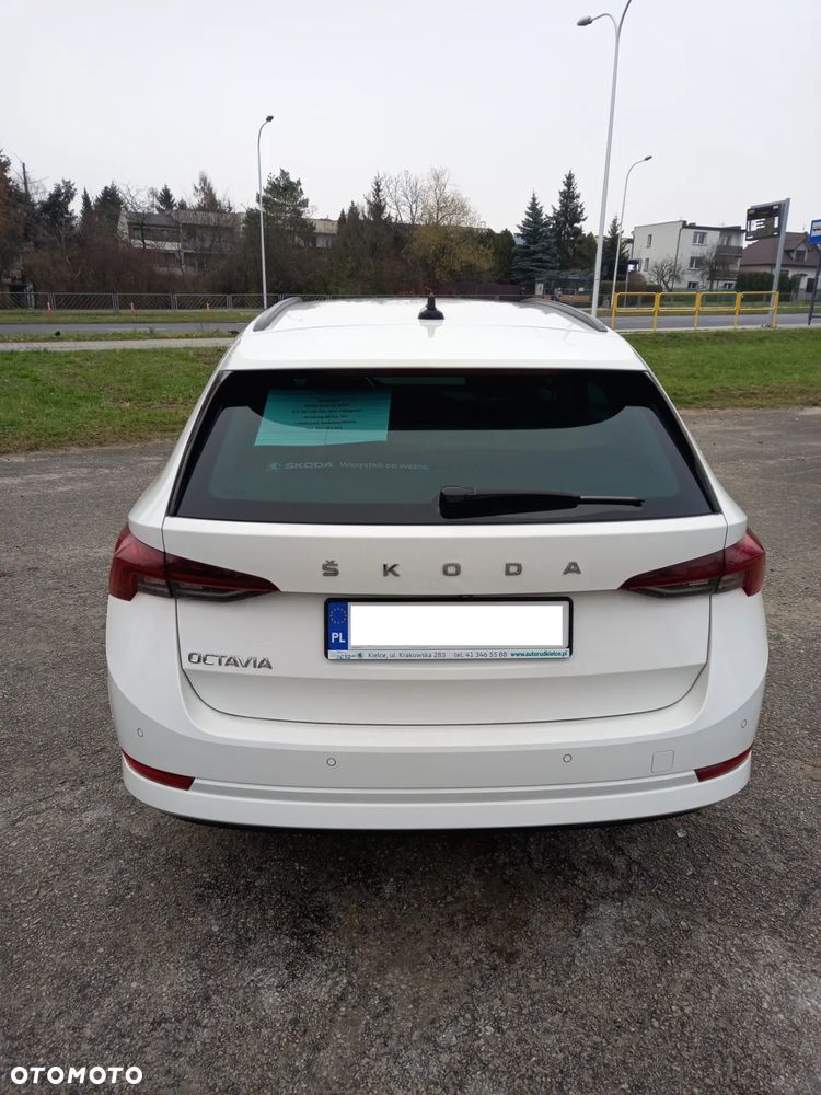 Skoda Octavia 2.0 TDI Ambition DSG - 8