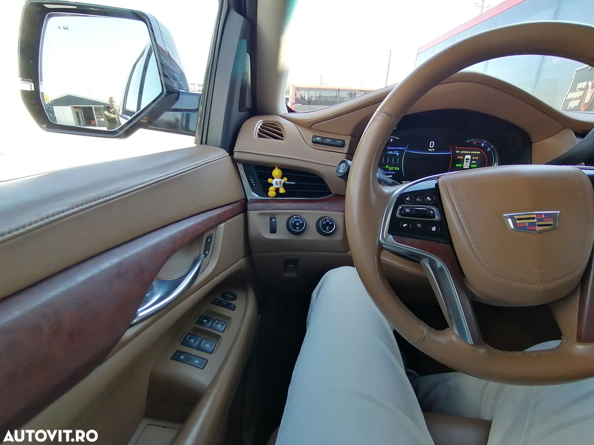 Cadillac Escalade 6.2 V8 AWD AT Platinum - 10