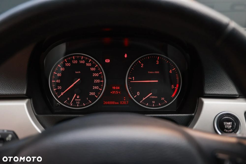 BMW Seria 3 320d DPF - 18