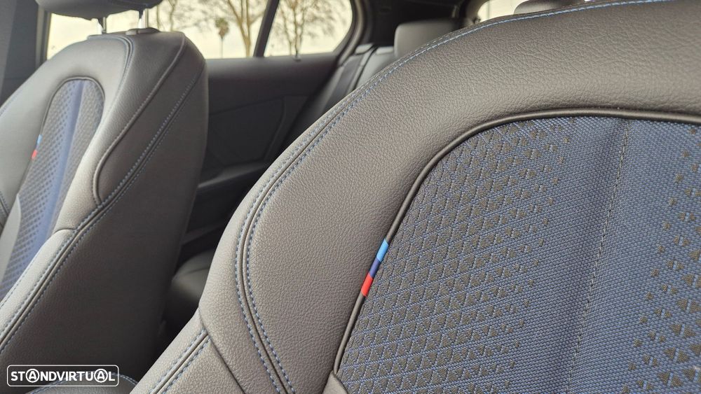 BMW 116 d Pack Desportivo M Auto - 33