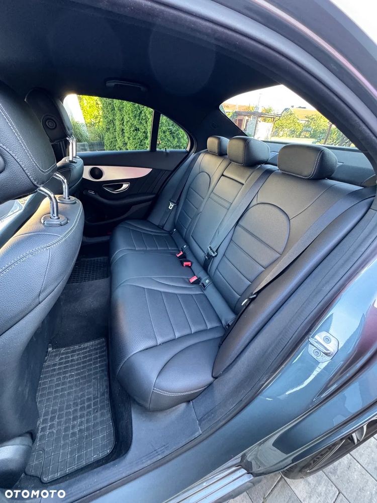 Mercedes-Benz Klasa C 200 4-Matic 7G-TRONIC - 3