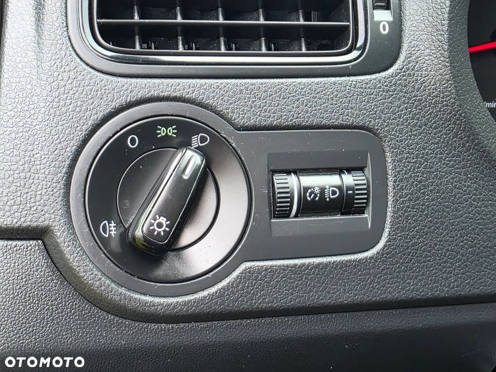 Volkswagen Polo - 24