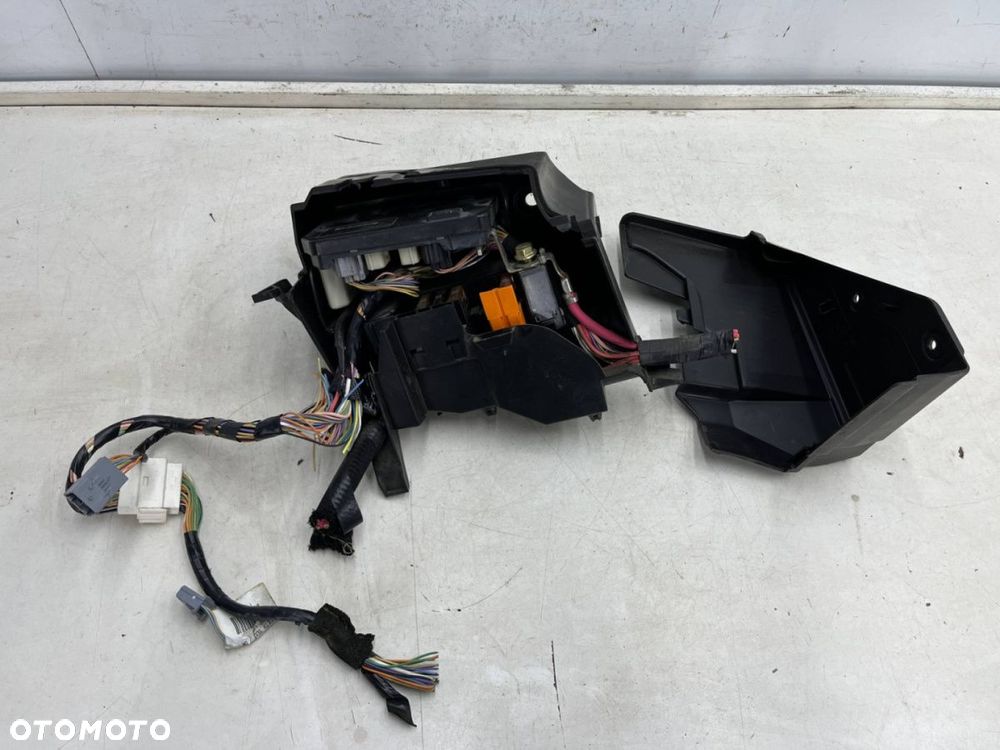 Skrzynka bezpieczników Renault Megane II 02-09r. 1.6 16V moduł obudowa pokrywa zaślepka 8200481867-G - 1