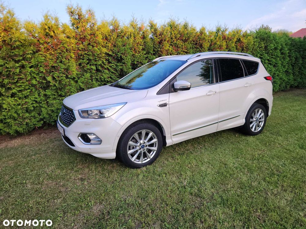 Ford Kuga - 1