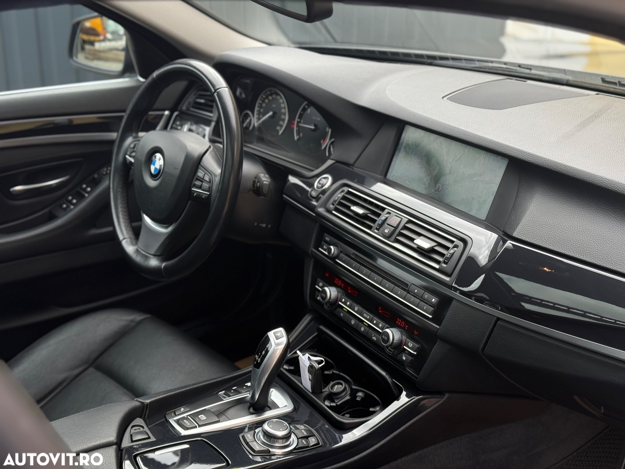 BMW Seria 5 525d Touring Aut. - 19