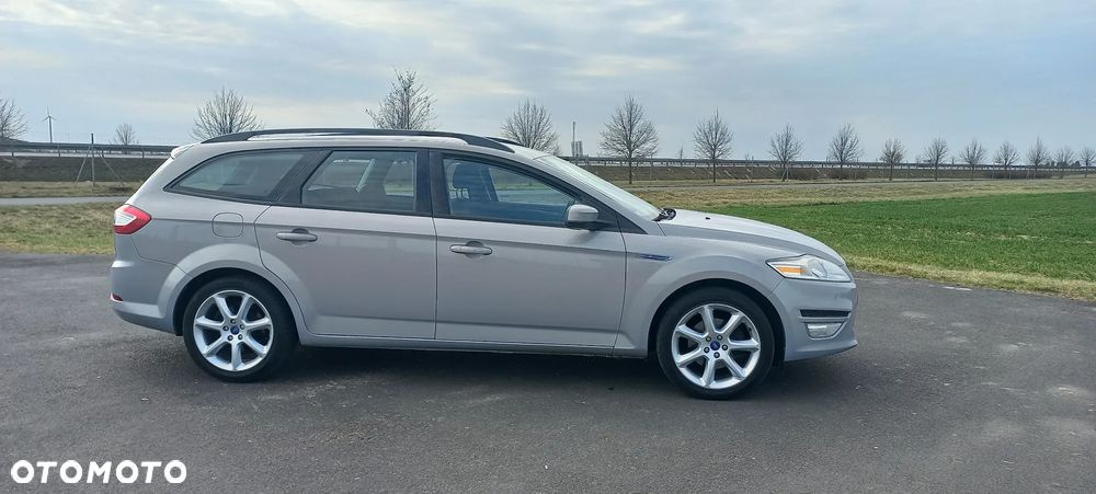 Ford Mondeo 2.0 TDCi Black Magic - 13