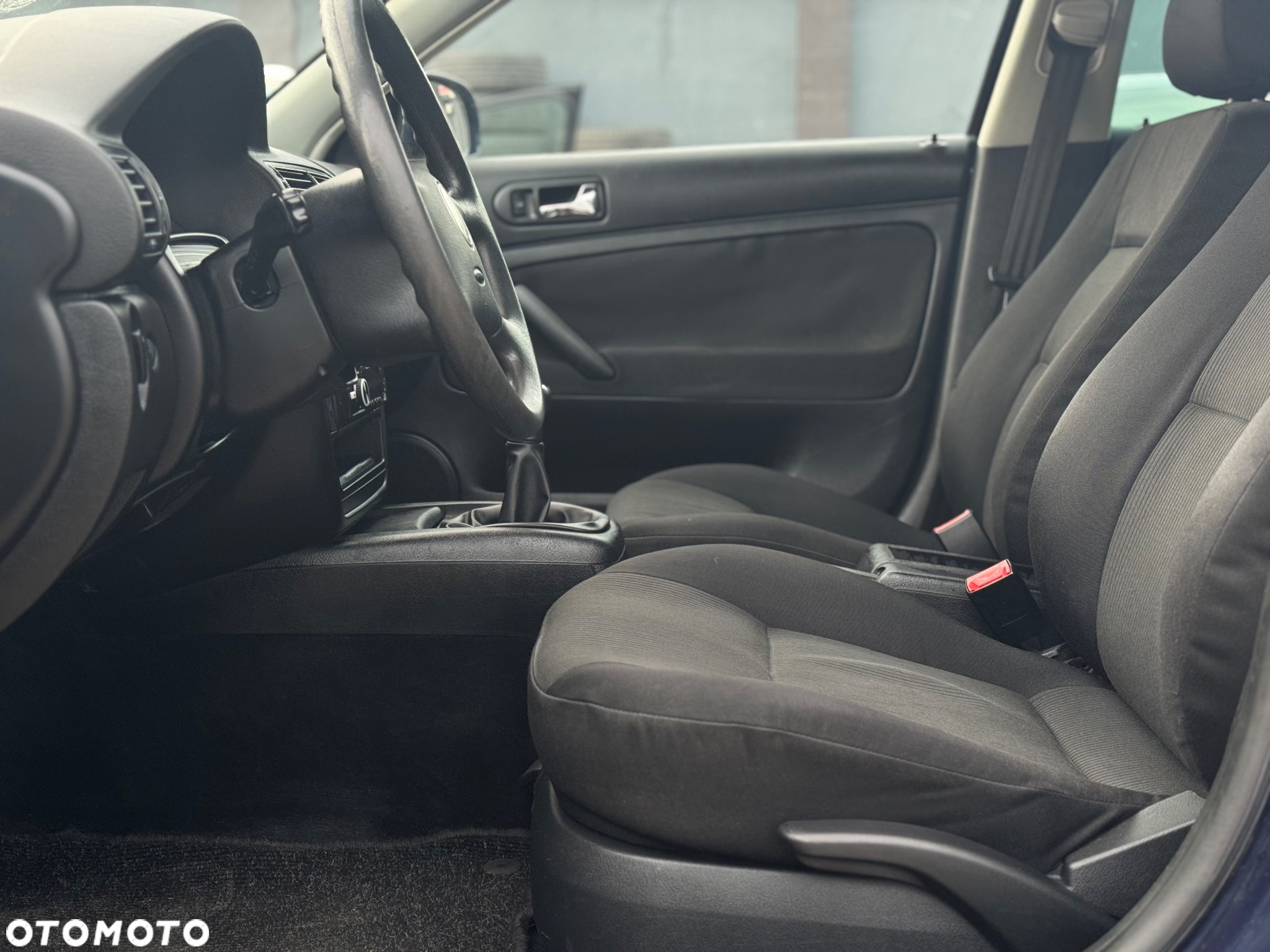 Volkswagen Passat 1.9 TDI Comfortline - 21