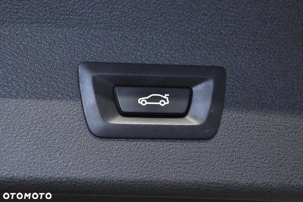 BMW X1 xDrive18d Sport Line - 23