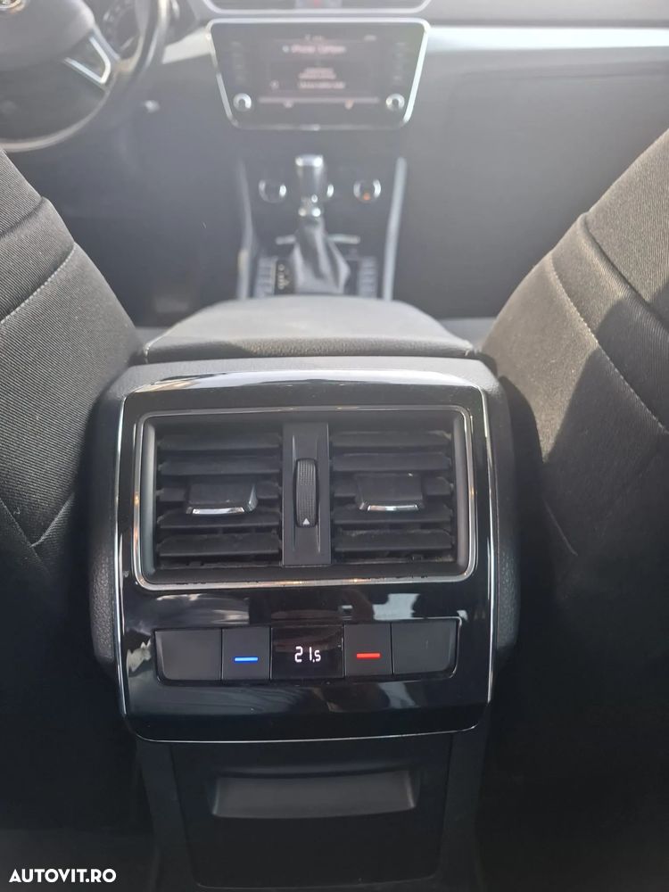 Skoda Superb 2.0 TDI DSG Style - 10