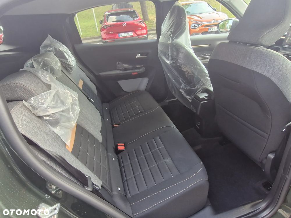 Citroën C3 Aircross 1.2 mHEV Plus S&S eDCT6 - 8