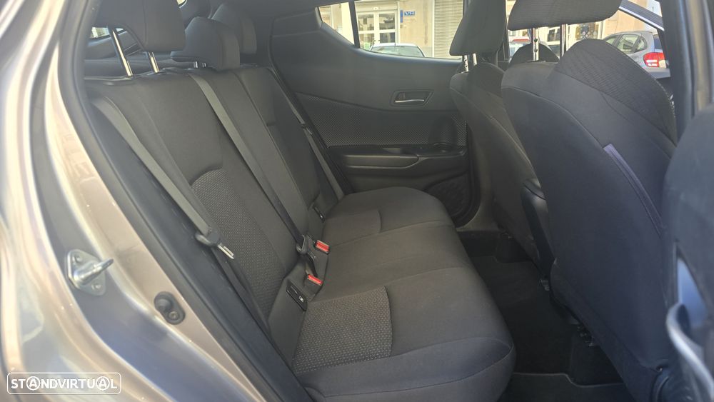 Toyota C-HR 1.8 HSD Comfort+P.Style - 26