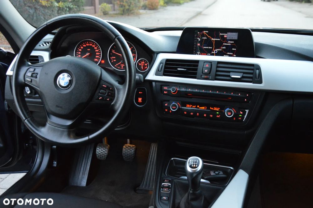 BMW Seria 3 - 17