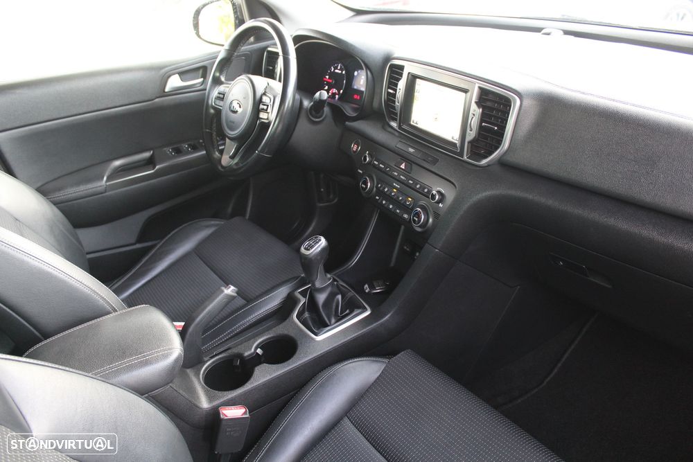 Kia Sportage 1.7 CRDI ISG TX Prime - 24