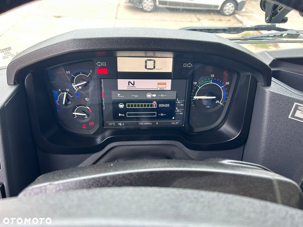 Renault K460 6x6 - 29