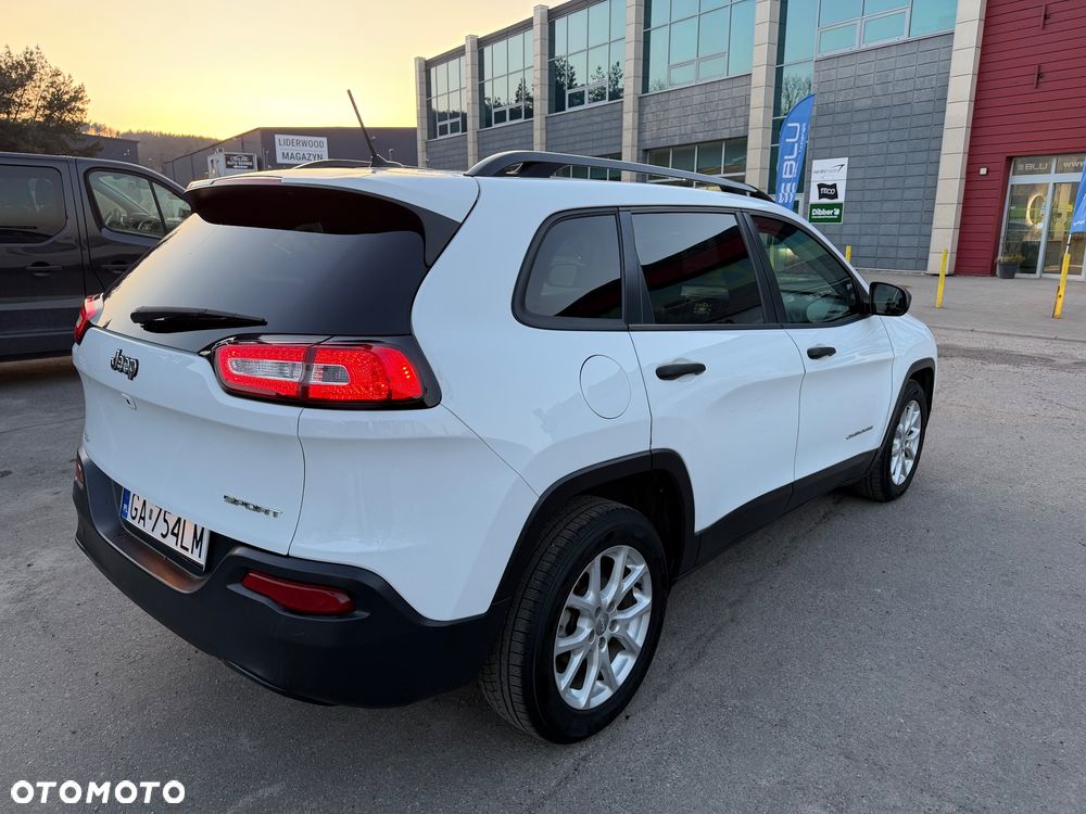 Jeep Cherokee - 5