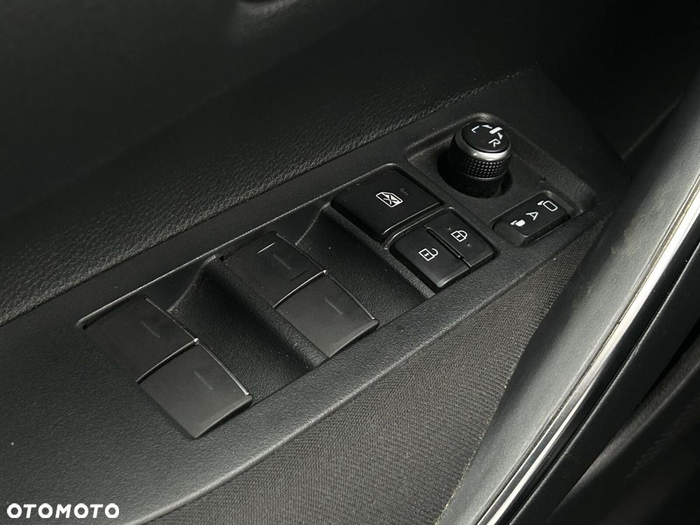 Toyota Corolla - 19