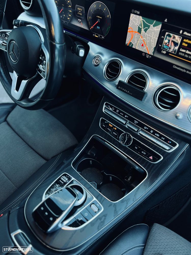Mercedes-Benz E 300 Bluetec Hybrid Avantgarde - 24