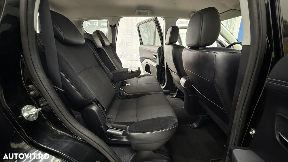 Mitsubishi Outlander 2.2 DI-D 4WD Instyle - 9