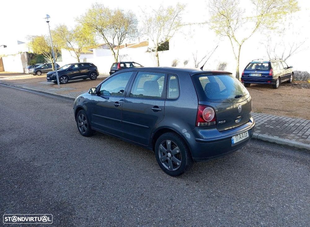 VW Polo 1.2 Highline - 1