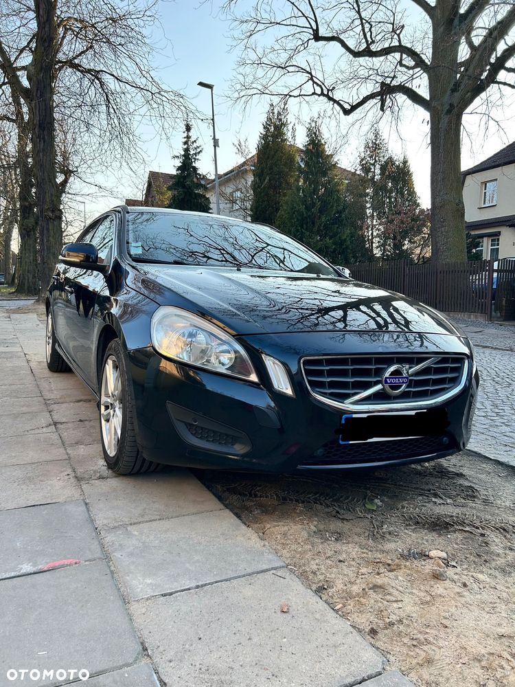 Volvo V60 D3 Summum - 1