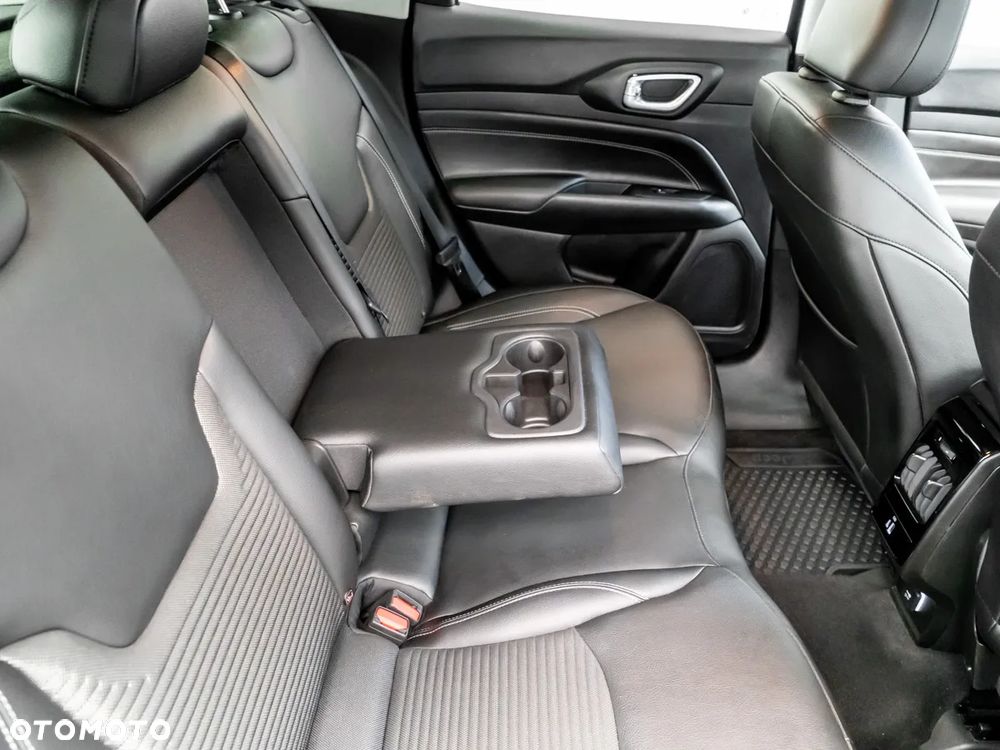 Jeep Compass 1.5 T4 mHEV Limited FWD S&S DCT - 30