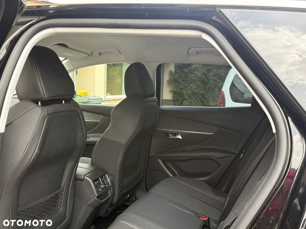 Peugeot 3008 PureTech 130 Stop & Start GPF Allure - 14