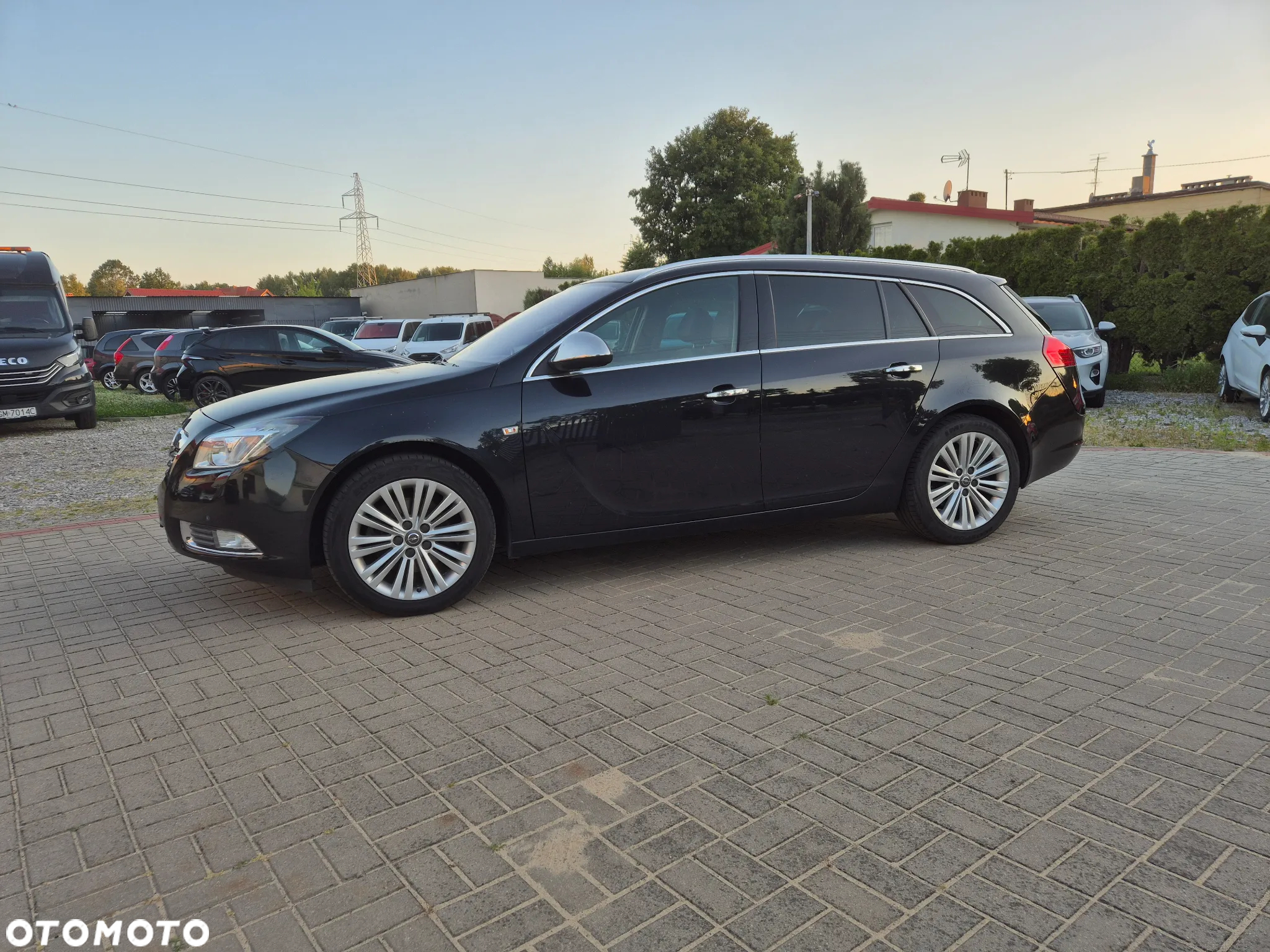 Opel Insignia 2.0 CDTI Sports Tourer Design Edition - 3