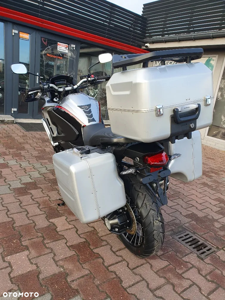 Honda VFR - 3