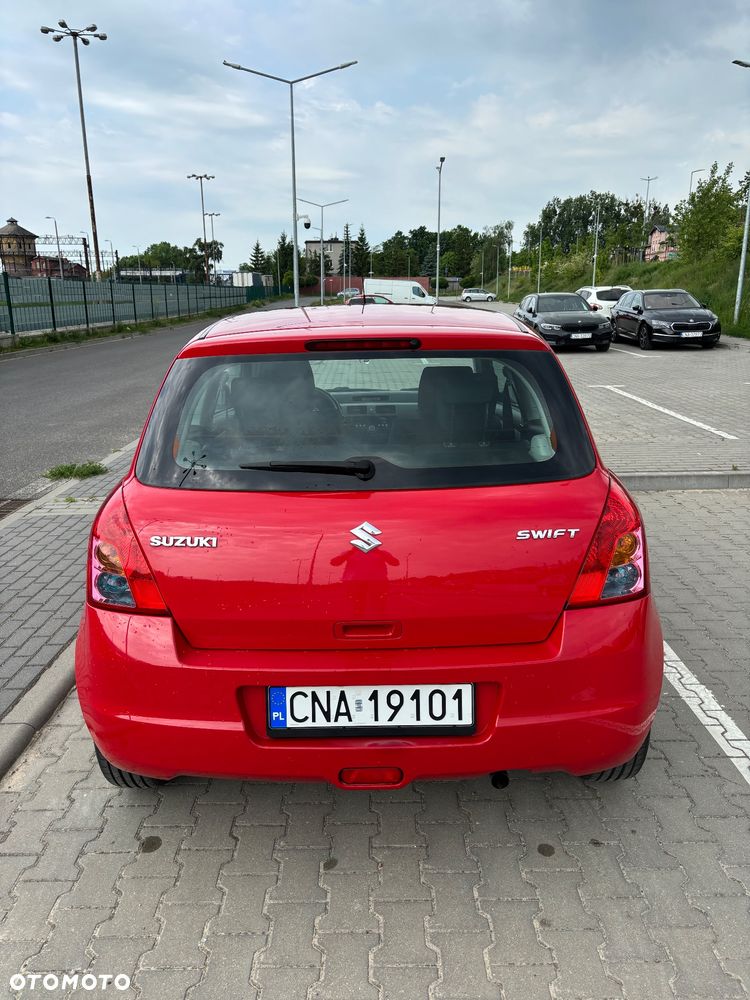Suzuki Swift 1.3 Comfort - 4