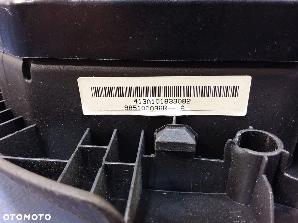 DUSTER I 10-13 DESKA KONSOLA PODUSZKI PASY EU KPL - 12