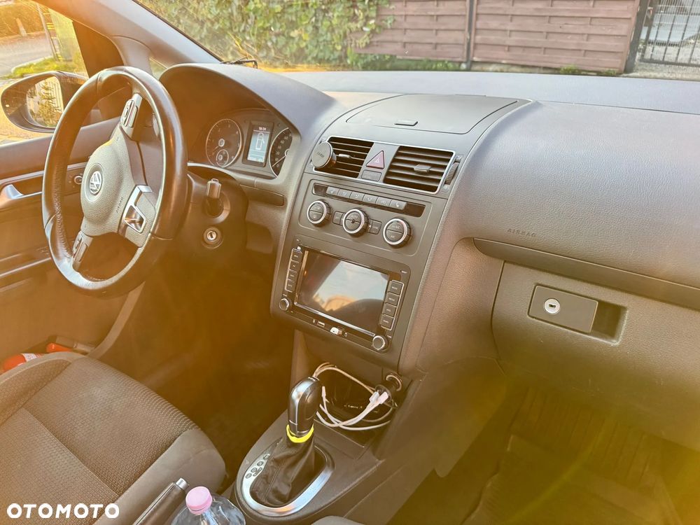 Volkswagen Touran 2.0 TDI DPF Comfortline DSG - 13