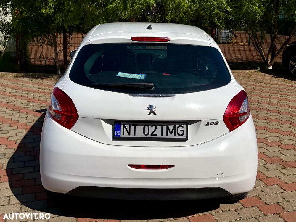 Peugeot 208 HDi 68 Like - 8