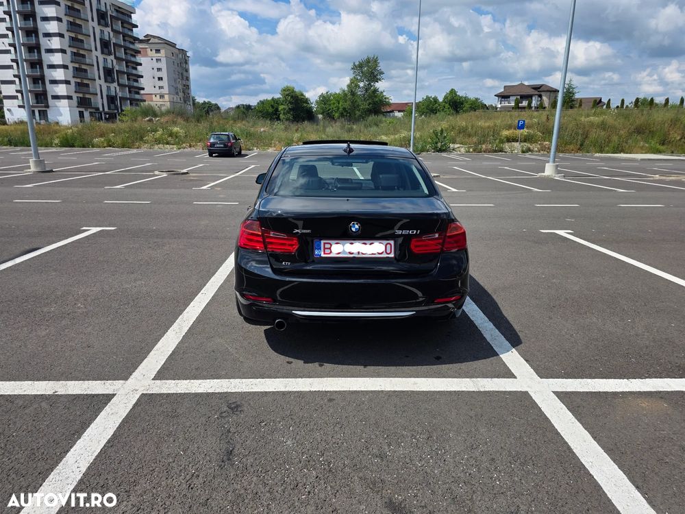 BMW Seria 3 320i xDrive Sport-Aut. Modern Line - 16