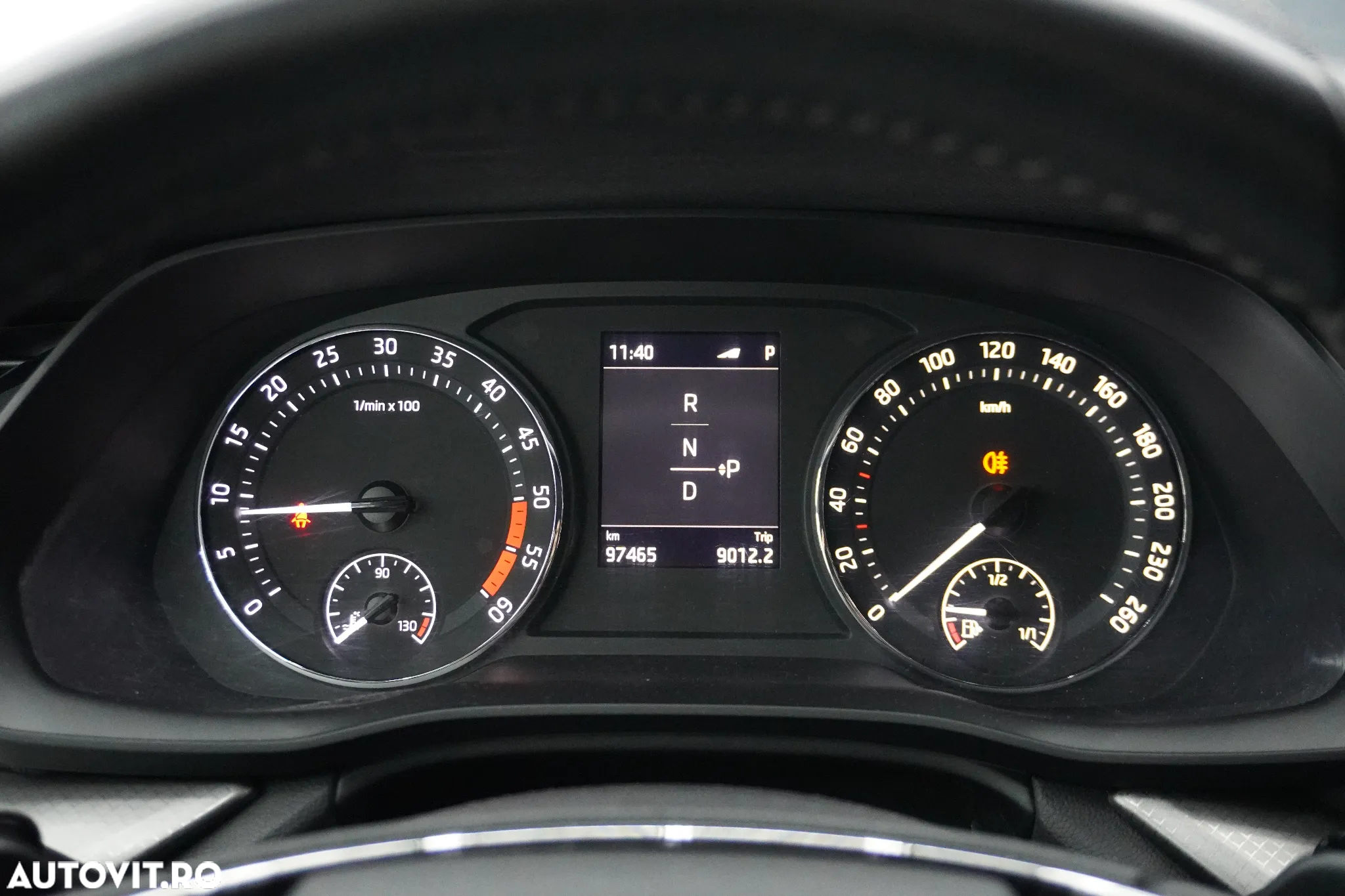 Skoda Octavia 2.0 TDI DSG Ambition - 28