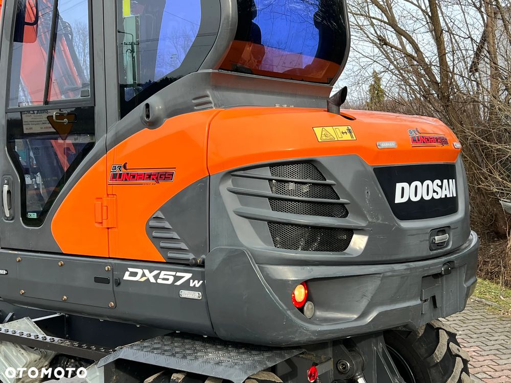 Doosan DOOSAN DX57W *ROTOTILT* 2200 Motogodzin * Jak Nowa * Sprowadzona * Stan Perfekcyjny - 23