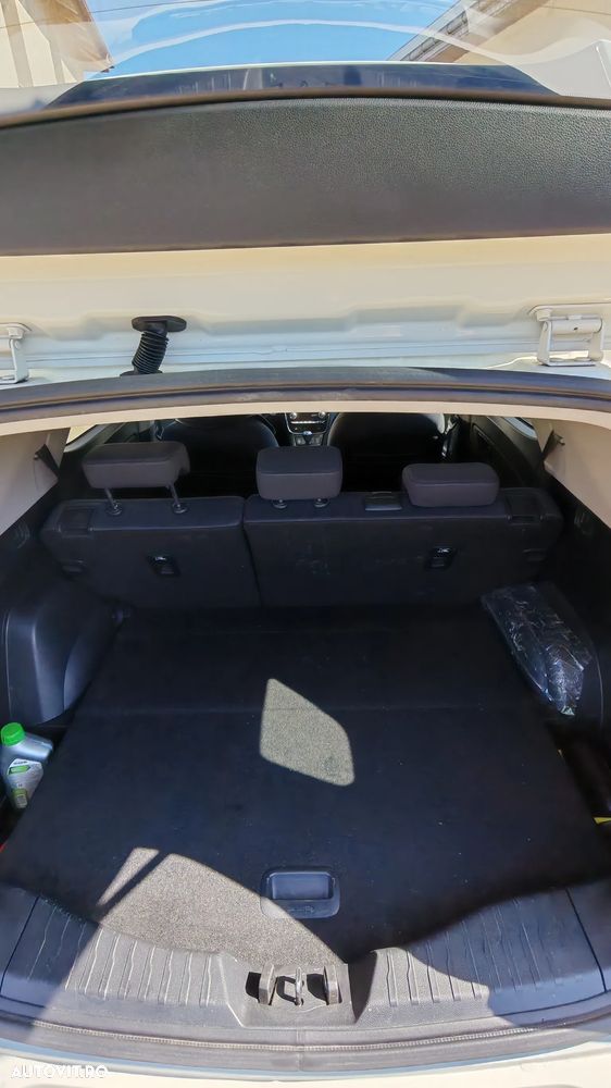 SsangYong Tivoli Grand - 20