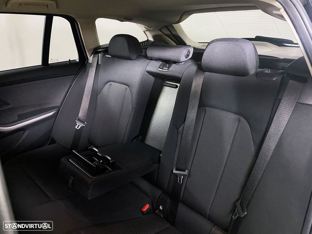 BMW 318 d Touring Advantage - 18