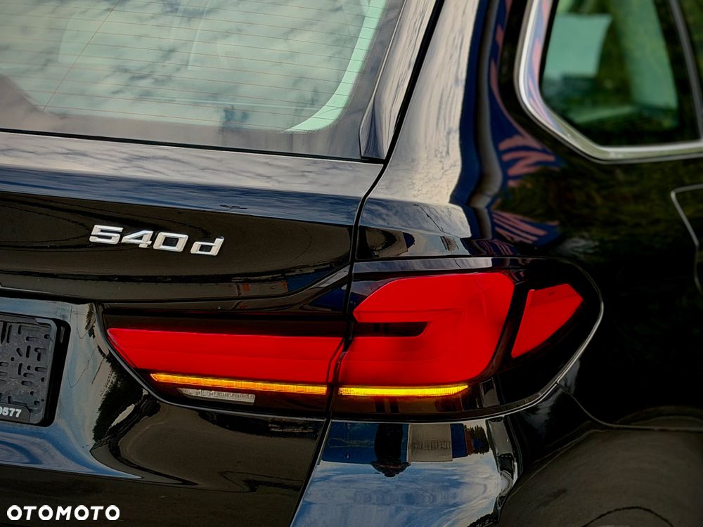 BMW Seria 5 540d xDrive mHEV Luxury Line - 19