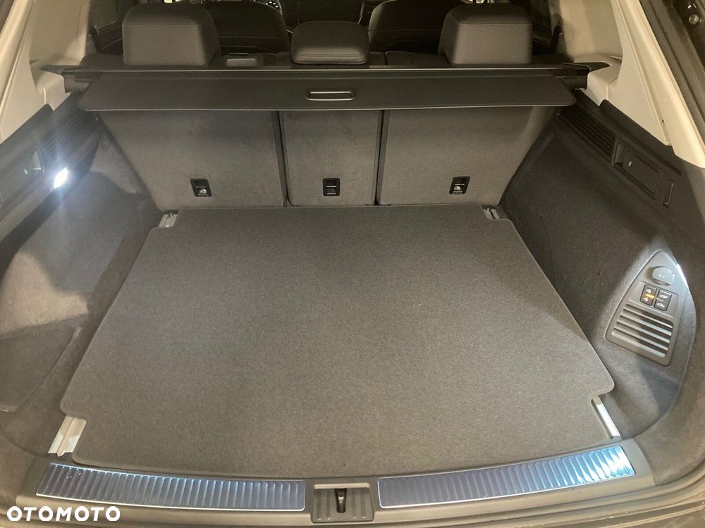 Volkswagen Touareg 3.0 V6 TDI 4Motion Elegance - 20