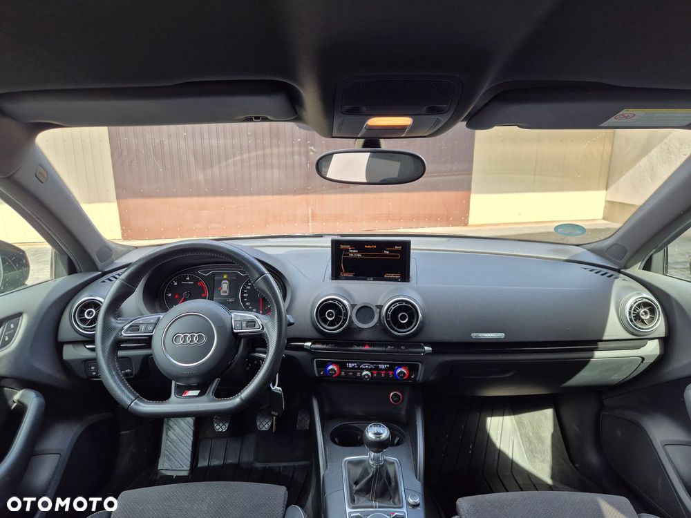Audi A3 Sportback - 6