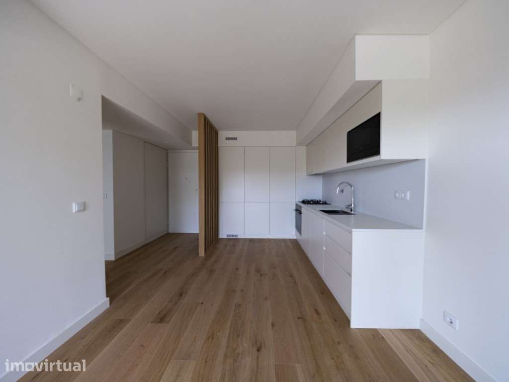 Apartamento T2 Novo no Seixal Baía com Terraço e Estacionamento - Grande imagem: 3/37