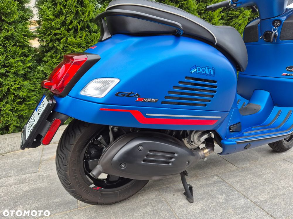 Vespa GTS - 15